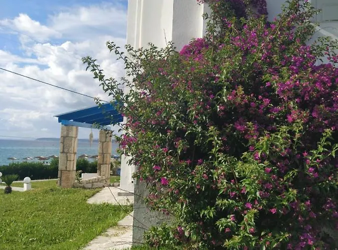 Sunset House 波塞蒂